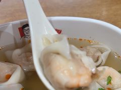 虾仁大馄饨-南城香·饭香串香馄饨香(青年路店)