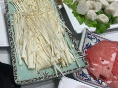 -狼头山火锅 KTV欢唱·烤串(理工大学店)