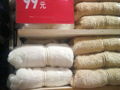 -优衣库(郑州二七万达广场店)