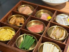 过桥米线-雲說·花(西宸天街店)