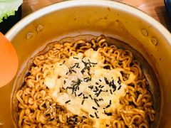 -肉甲韩国木炭烤肉(新壹街1店)