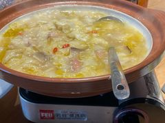 -头上红煨盐鸡·非遗院子餐厅