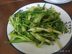 清炒水芹-美味之家·湖景农家乐(太湖东山店)