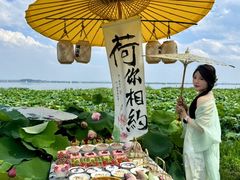 -七的湖·晚芳亭·阳澄湖农家菜·大闸蟹(莲花岛店)