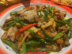 -半步颠小酒馆(爱琴海店)