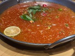 -野山舂·贵州现舂酸汤火锅(鸿通城店)