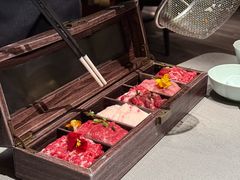-左庭右院鲜牛肉火锅黑金店(陆家嘴中心店)