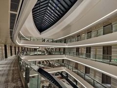 -上海滴水湖皇冠假日酒店