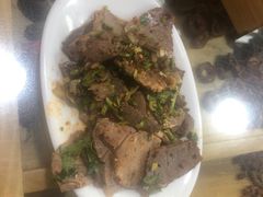 -陇上全荟兰州传统牛肉面(延吉路店)