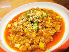 -有红鸡毛店·川菜(建设路店)