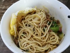 红味炸酱面-天府面庄(天平路店)