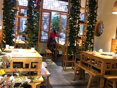 大堂-大众跷脚牛肉馆·非遗传承单位(峨眉山店)