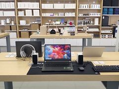 -宝龙城(杭州滨江店)