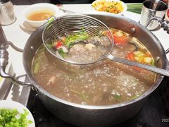 -牛焱·贵州黄牛肉火锅(城西银泰店)