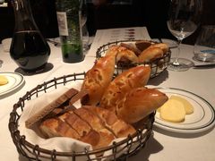 -Wolfgang’s Steakhouse 沃夫冈牛排馆(上海白玉兰广场店)