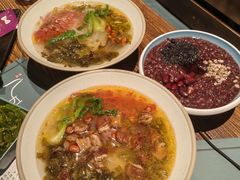 -八月美食小馆(银泰城总店)