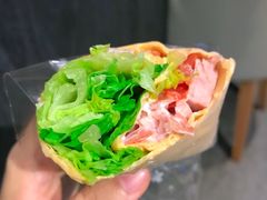 夏威夷菠萝火腿卷-瑞幸咖啡(新世界中心店)