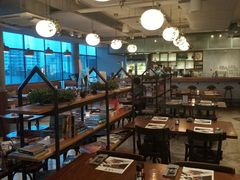 -ROAST coffee & eatery