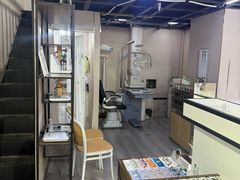 -零度眼镜·宝视友·蔡司依视路(吾悦花街店)