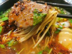 -臻老板牛肉面(光华路SOHO店)