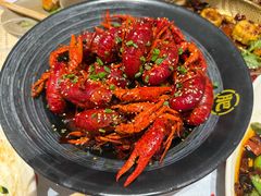 -肥肥虾庄·金牌油焖大虾(汉口城市广场店)