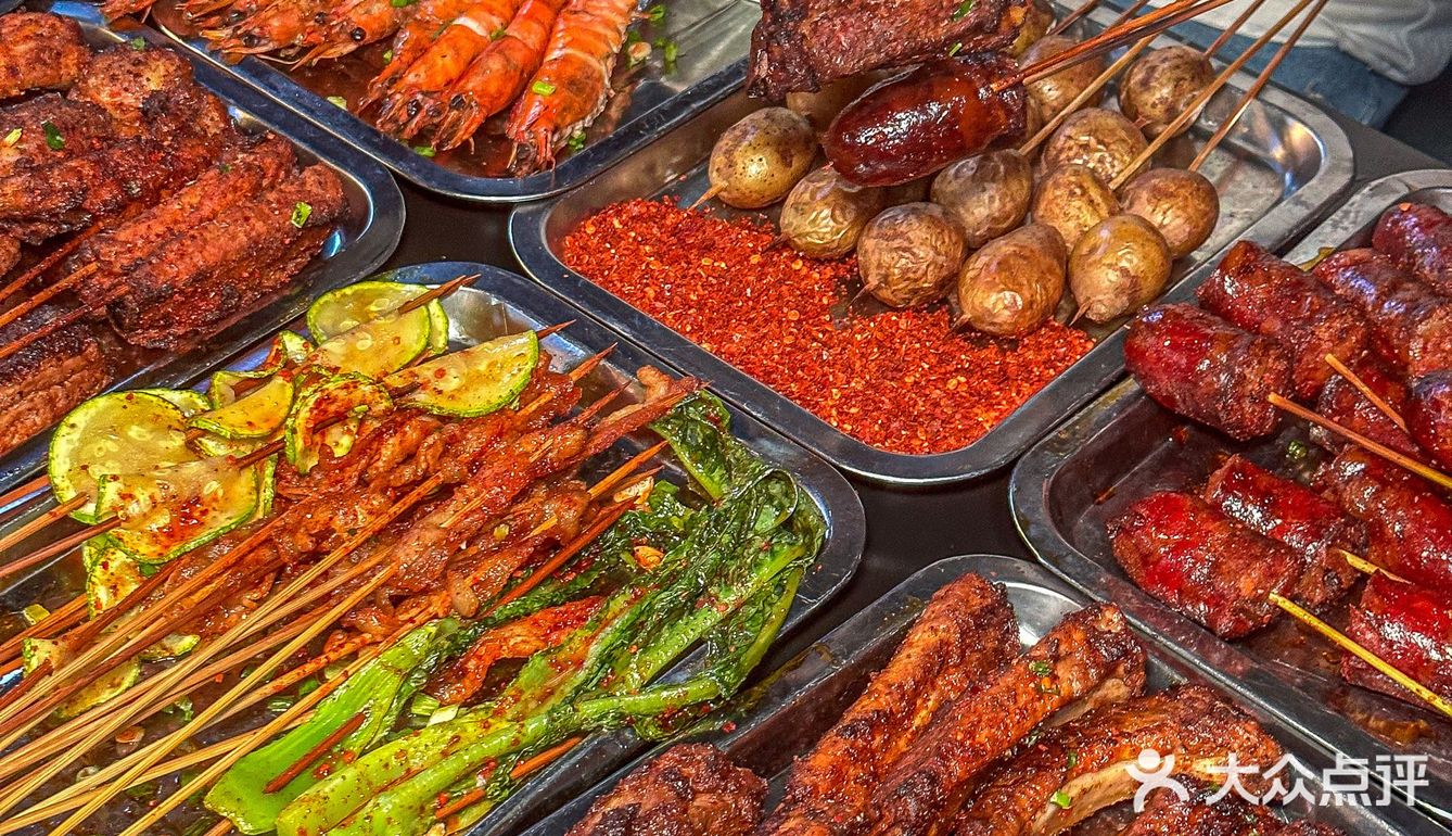不愧是成都top1的乐山烧烤！烤排骨好好吃啊