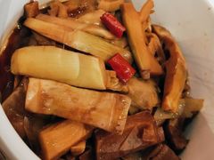 -渝是乎川渝小炒(新世界百货望京店)