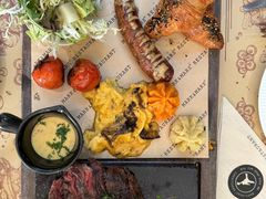 -Mark&Mars Restaurant