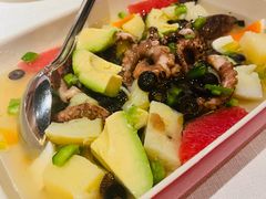 牛油果章鱼色拉-Solo(衡山路店)