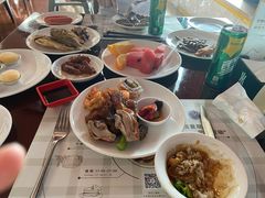 -荣誉国际酒店-云顶旋转餐厅