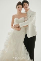 -至臻微拉婚纱摄影