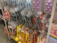-名创优品(万达广场河东店)