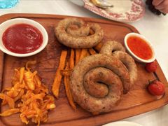 莫斯科风格烤肠配酸菜-莫斯科餐厅