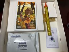 餐具摆设-山与蓝·轻糖鲜果蛋糕(勒泰店)
