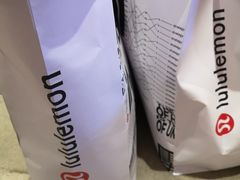 -lululemon(比斯特购物村店)