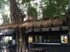 -莓园冰淇淋店