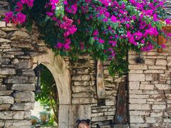 -高荡千年布依古寨旅游景区