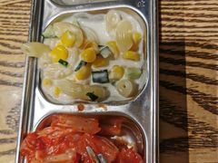 爽口泡菜-吴草鸡爪오초닭발韩食堂(融恒盈嘉中心店)