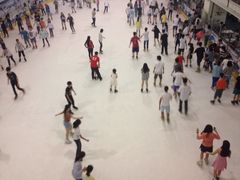 -正佳冰河湾真冰滑冰场