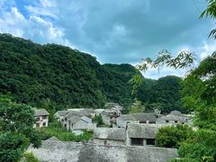 -高荡千年布依古寨旅游景区