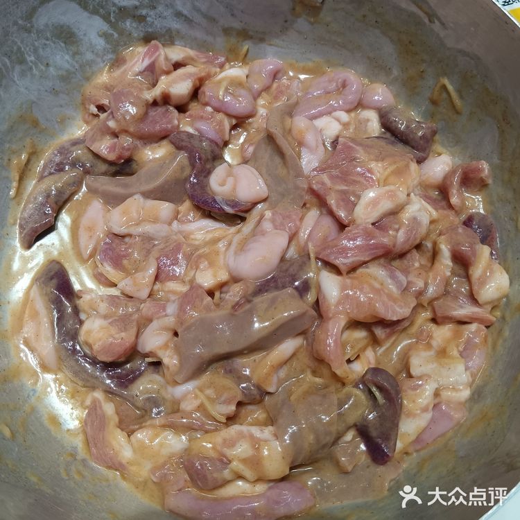 猪杂粥太丝滑，简直是我出差广州的源动力！[调皮][胜利]