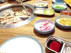 -明洞阿姨·韩式酱蟹烤肉·创意料理(三元桥店)