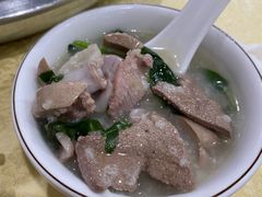 -标记美食新鲜猪杂(兴南大道店)