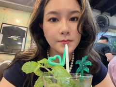 -Dang restaurant (patong phuket)
