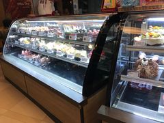 -85度C(生甜甜圈研究工坊·上海平凉店)