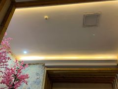 -齐河孔雀王温泉酒店·金孔雀自助百汇