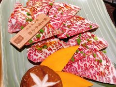 -山川小町·极番烧肉(新地假日广场店)