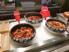 -蓉城四海黑牛烤肉海鲜自助餐厅(宜兴宝龙店)
