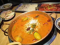 -洱火云南酸菜牛肉火锅(石景山当代商城店)