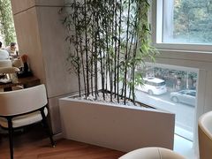 -怡咖啡海鲜自助餐厅(浦东香格里拉店)